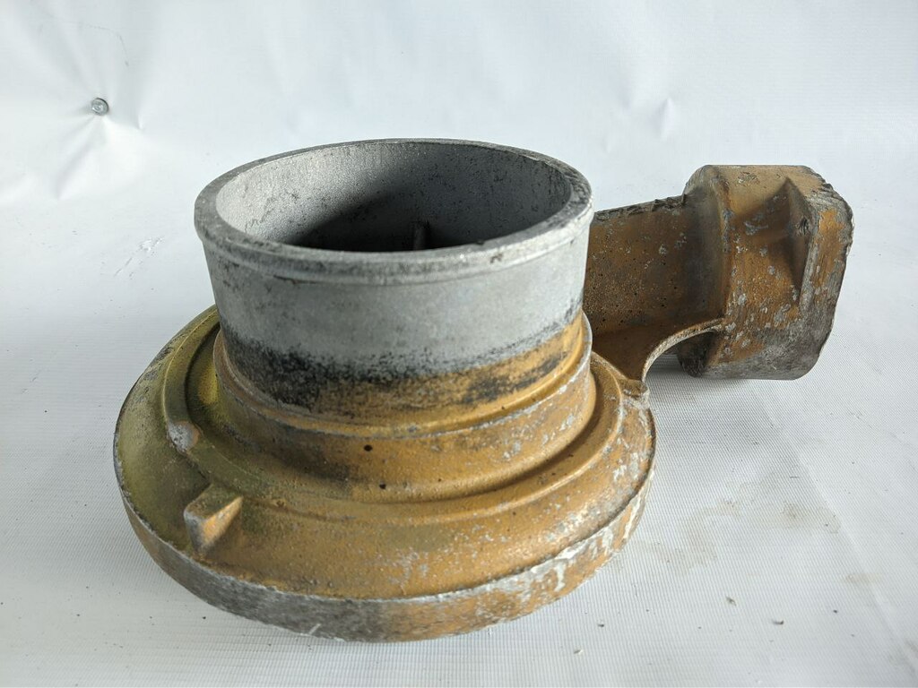 улитка турбины C15 б/у - 2
